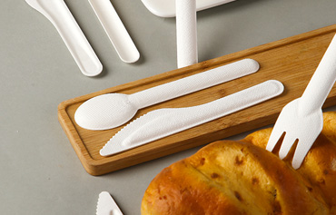 Eco-Friendly Dining Made Easy with Paper Cutlery